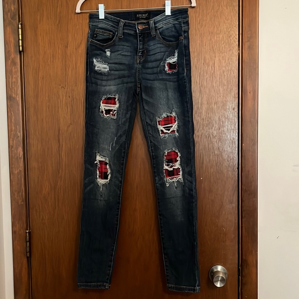 Judy Blue Mid Rise Buffalo Patch Skinny Jeans